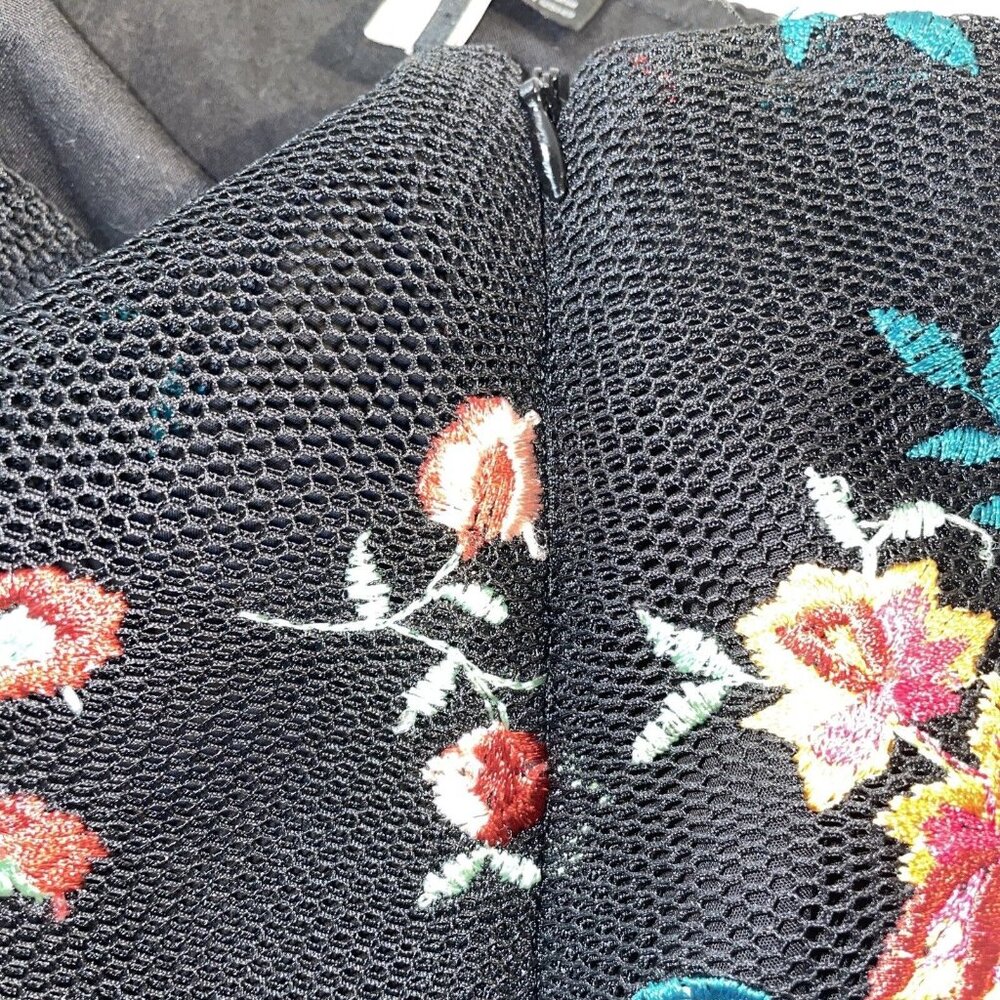 Top Shop Floral Embroidery Black Mini Skirt Mesh Layered Scalloped BOHO Size 2 - Picture 3 of 16